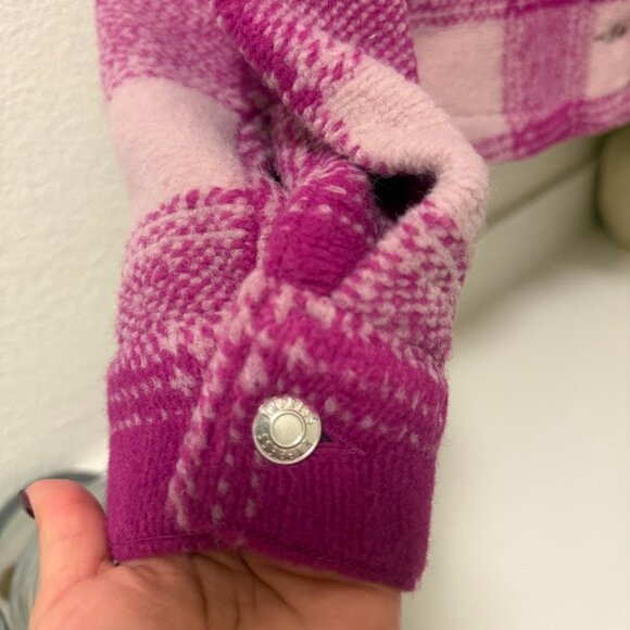 Express Pink Plaid Cropped Shacket – Size L NWT - Picture 5 of 7